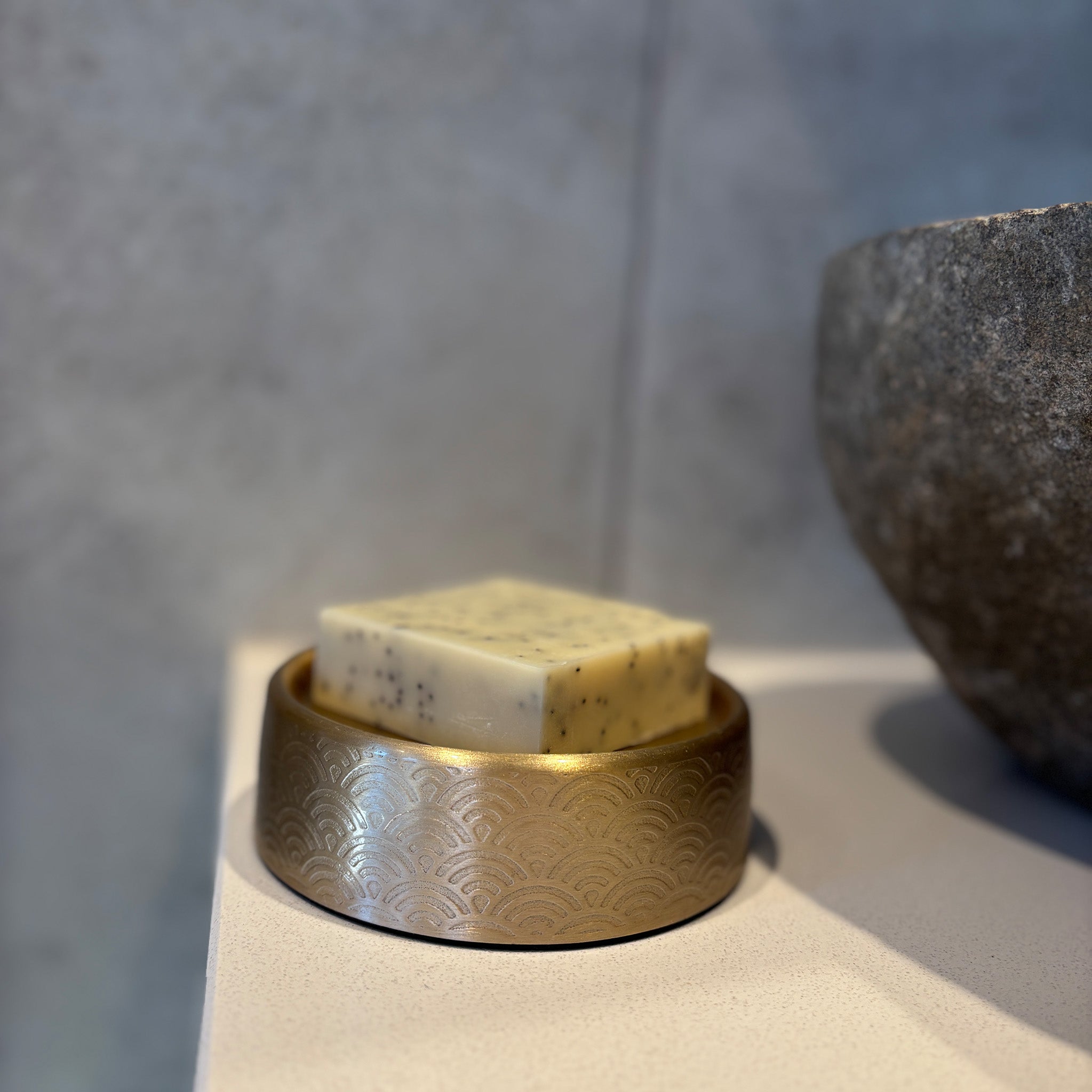 Scallop Etched Detail Soap Dish